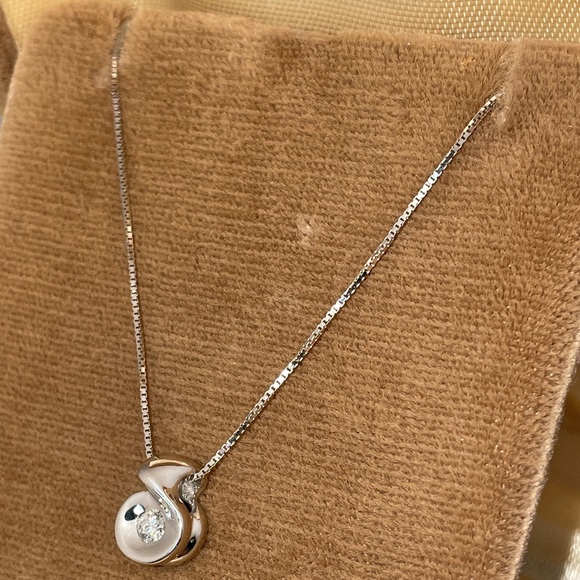 Solid Stamped 14K White Gold Natural Round Diamond Solitaire Pendant Necklace - Picture 4 of 14